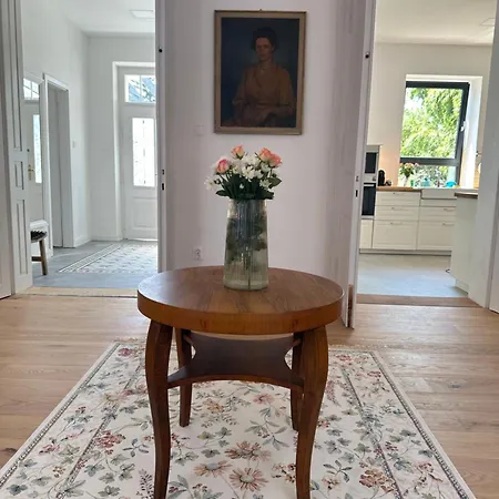 Pelso Luxury Villa *