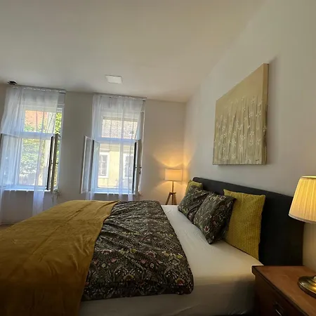 Pelso Luxury Villa *