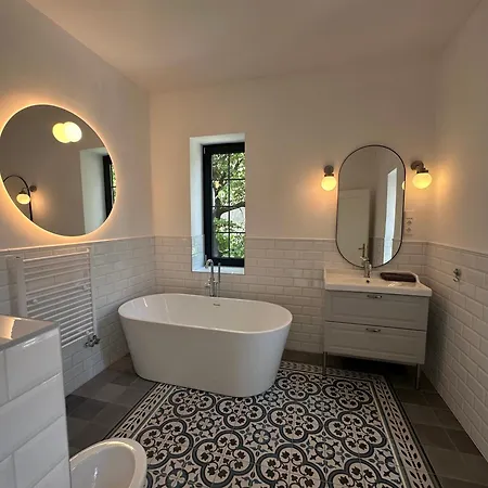 Pelso Luxury Villa