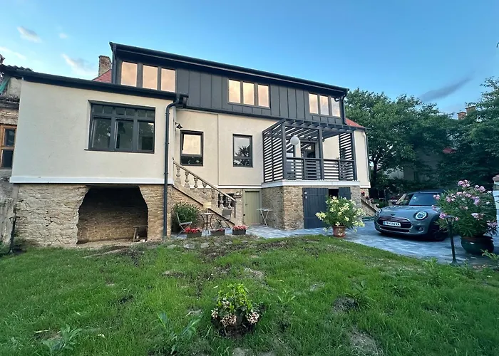 וילה Pelso Luxury קסזטלי