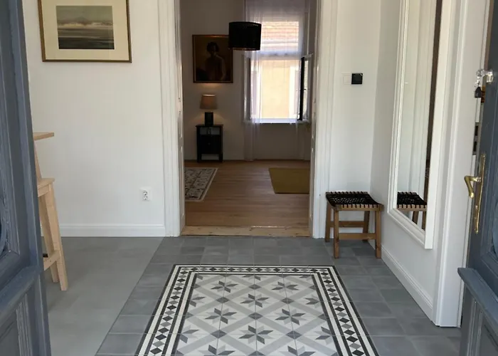 וילה Pelso Luxury קסזטלי